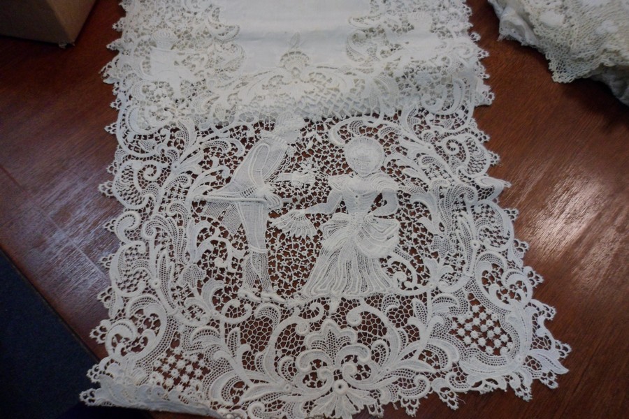 Sundry lace - Image 25 of 25