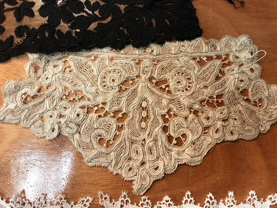 Sundry lace - Image 10 of 25