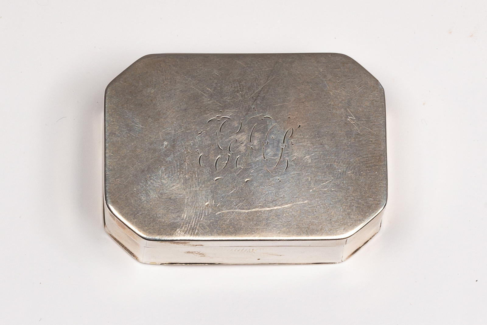A George III silver nutmeg grater, Thomas Phipps & Edward Robinson, London 1794, - Image 2 of 2