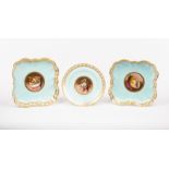 Two Flight, Barr & Barr square-shaped dessert dishes and a plate, circa 1815,