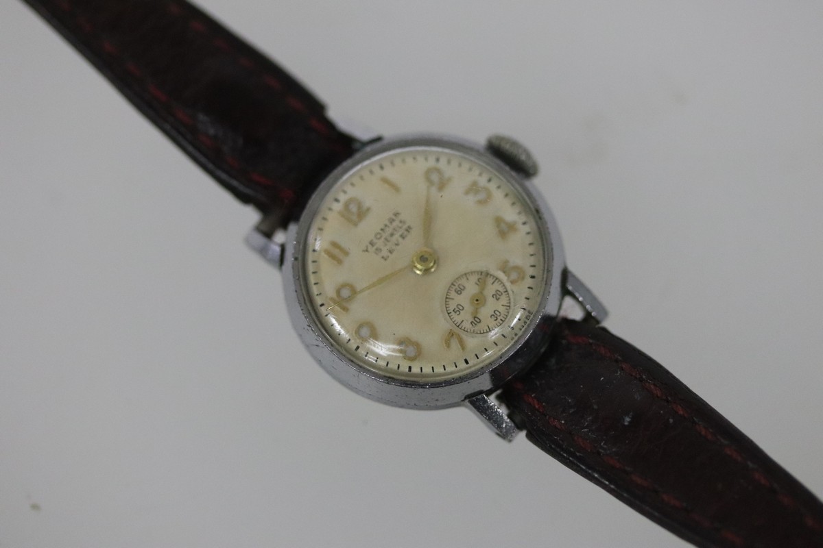 A lady's Omega 9ct gold cased wristwatch, circa 1970, inner case numbered 5115642, - Image 4 of 5