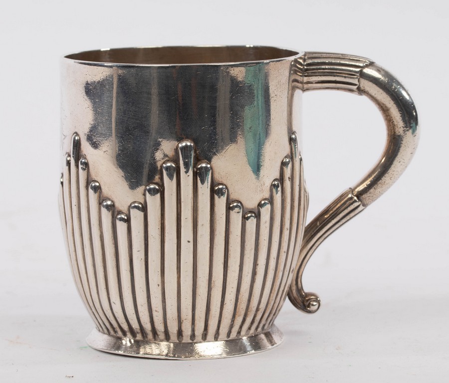 A silver Christening mug, Walter & John Barnard, London 1890,