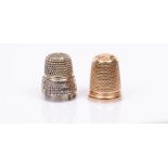 An Edwardian 15ct yellow gold thimble, Charles Horner, Chester 1908, approximately 7.