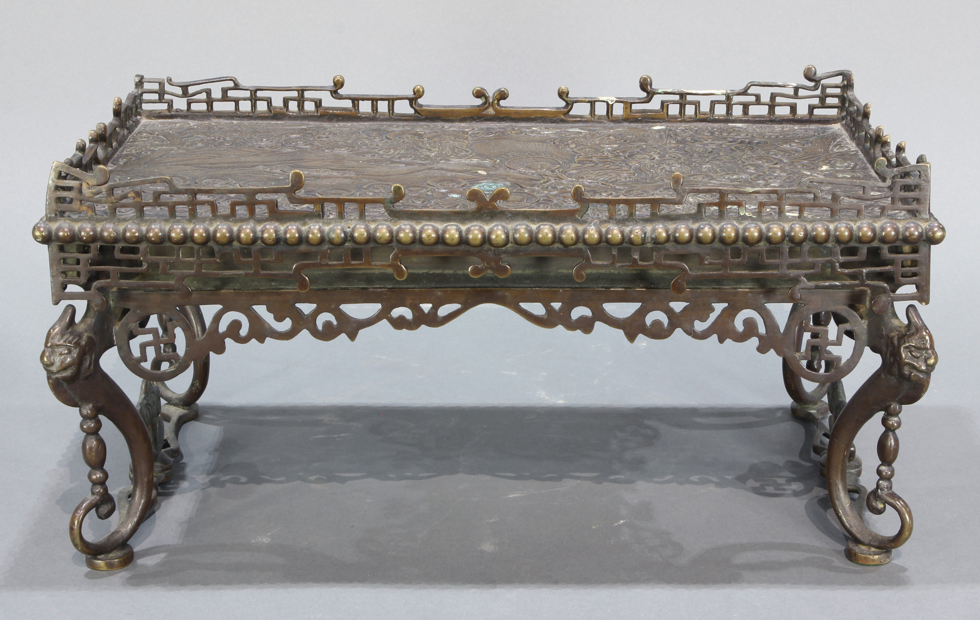 Chinese bronze tray on stand - Image 2 of 5