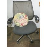 Humanscale Liberty swivel chair