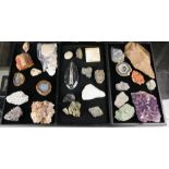(lot of approx. 29) Group of geodes