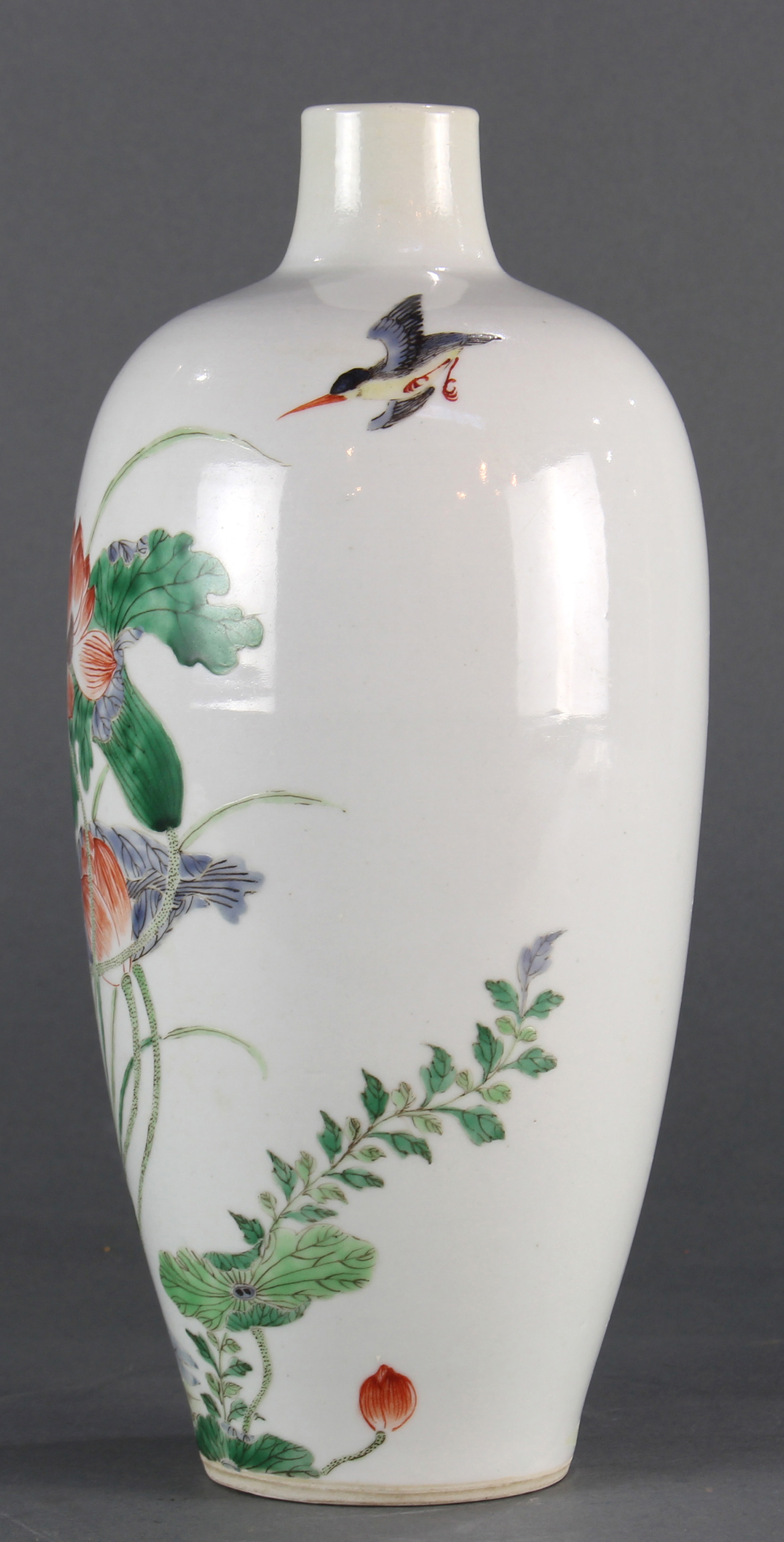 A Chinese Wucai 'Lotus Pond' Vase - Image 2 of 3