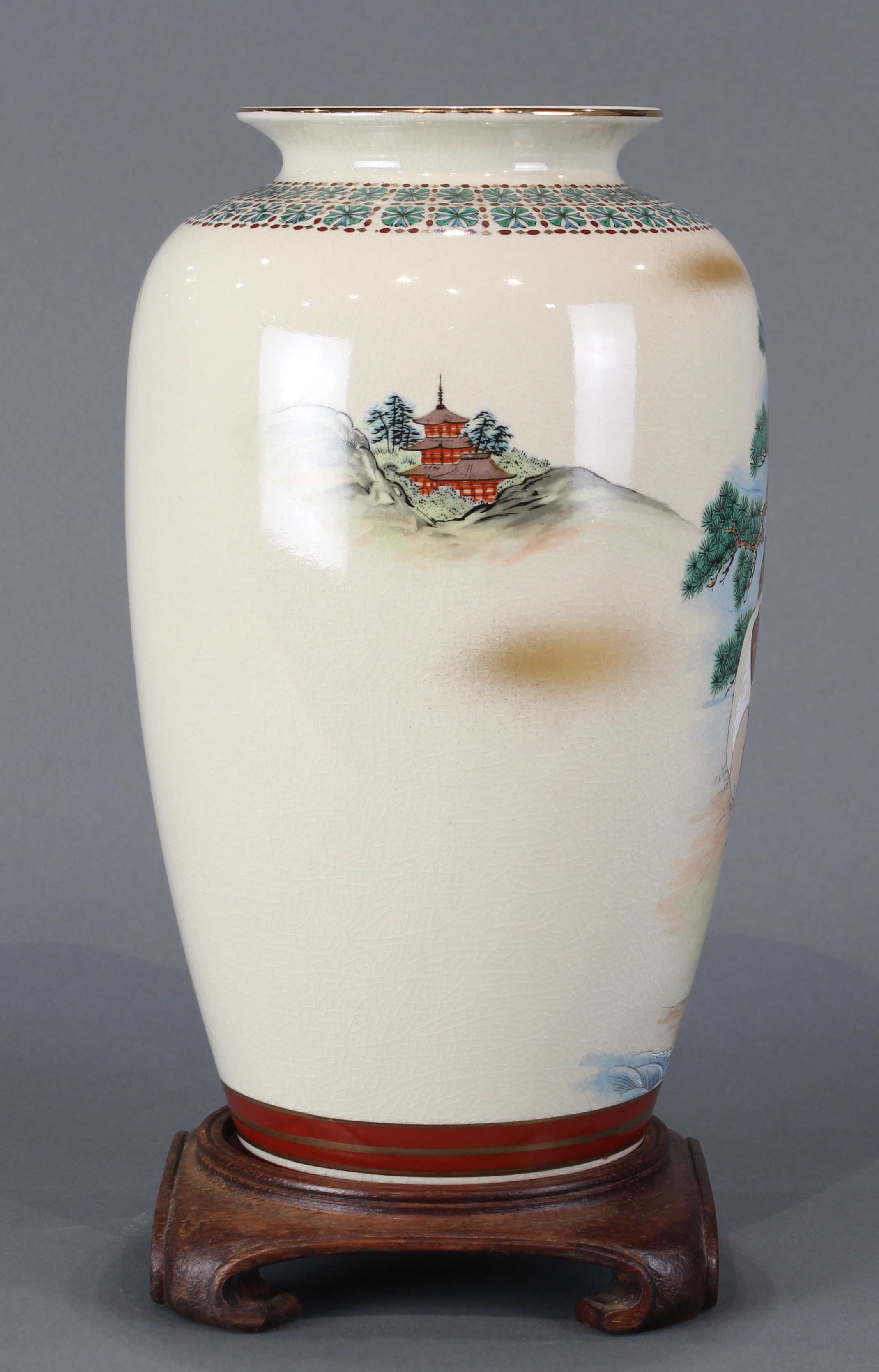 Satsuma vase decorated with Immortals - Image 5 of 8