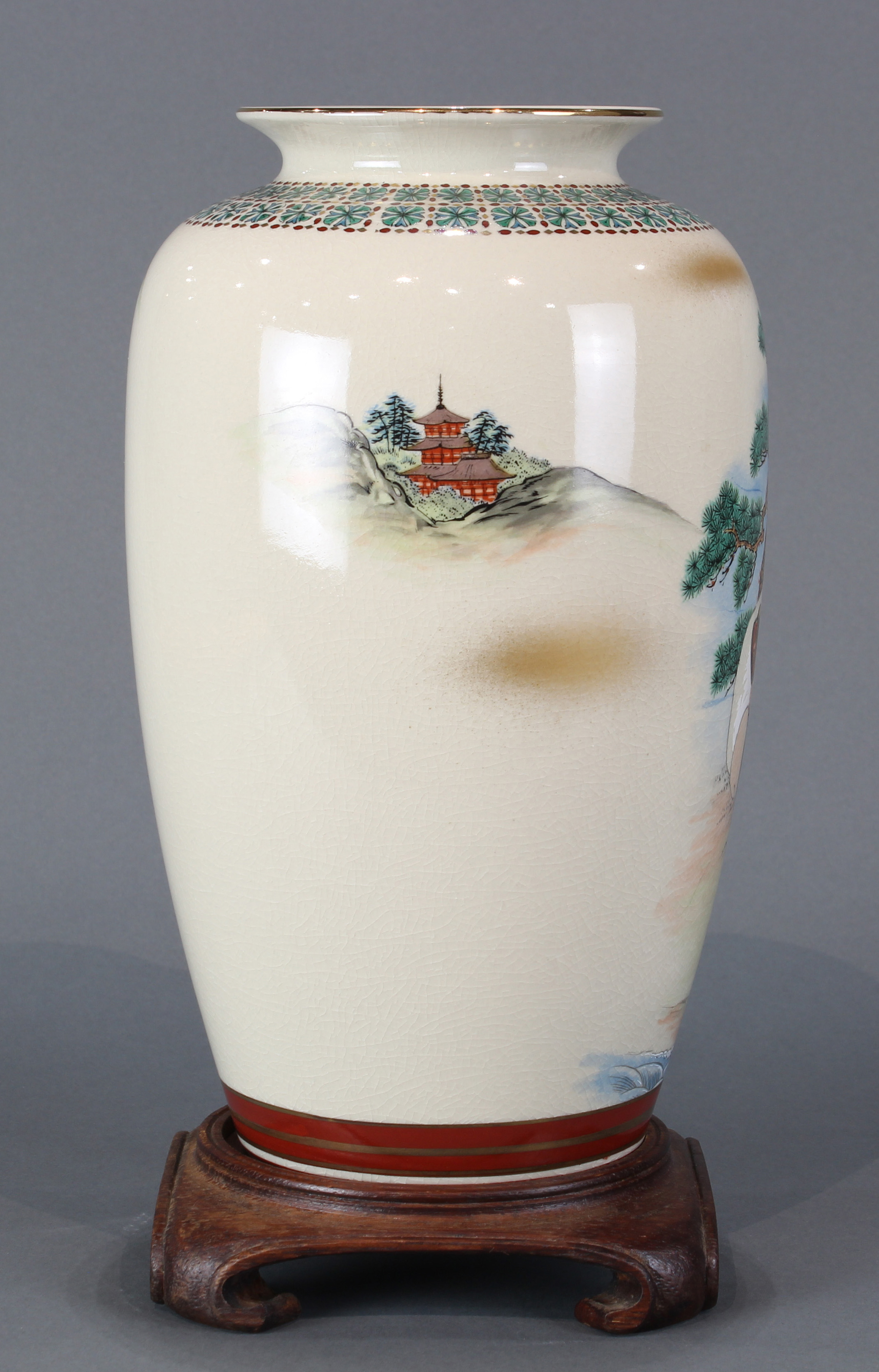 Satsuma vase decorated with Immortals - Image 6 of 8