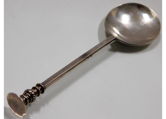 An Edwardian silver Elizabethan seal spoon by Thom