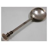 An Edwardian silver Elizabethan seal spoon by Thom