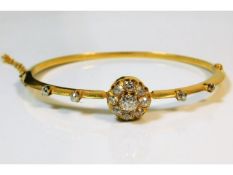 A 15ct gold (electronically tested) 19thC. bangle