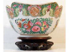 A 20thC. Cantonese porcelain bowl 9in wide x 6.25i