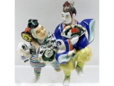 A c.1900 Japanese polychrome figure group 6.5in hi