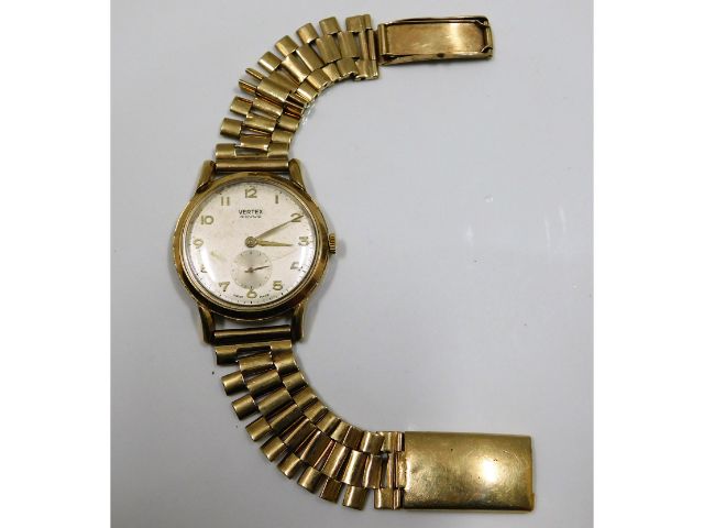 A 9ct gold Vertex Revue gents wristwatch 46g