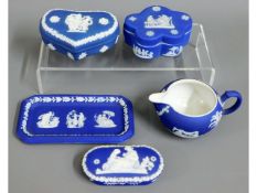 Five pieces of Wedgwood jasperware, including anti