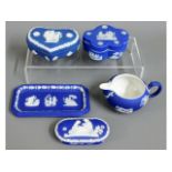 Five pieces of Wedgwood jasperware, including anti