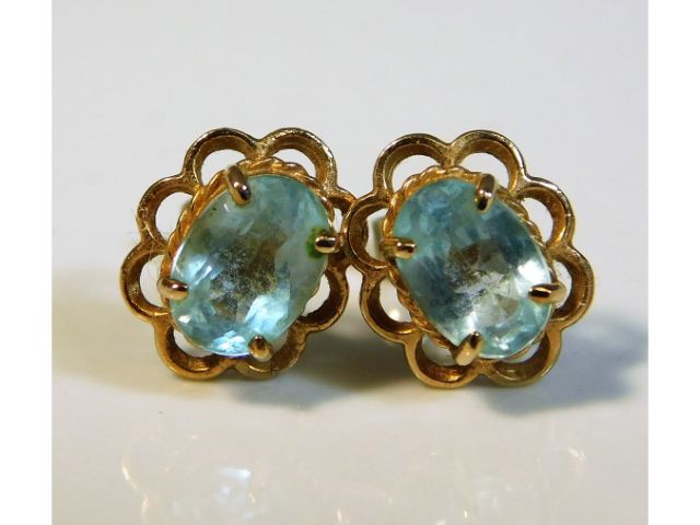 A pair of 9ct gold topaz earrings, 1.2g