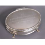 A 1926 footed London silver trinket box by Robert
