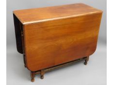 A mahogany gate leg table, 30in high x 36.25in wid