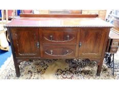 A mahogany sideboard, 60in wide 23in deep x 40in h