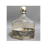 An early 19thC. etched & cut glass decanter with d