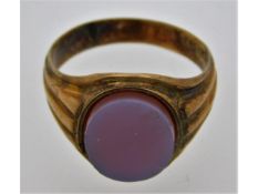 A 19thC. gold agate signet ring, date mark for Che