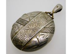 A late Victorian, 1880 Birmingham silver locket, 2