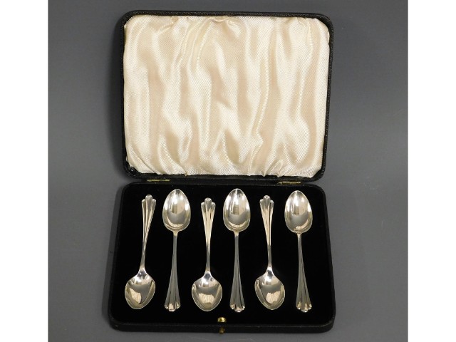 A cased set of Edwardian, 1903, Sheffield silver t