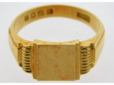 A mid 20thC. 18ct gold signet ring, 8.7g, assayed