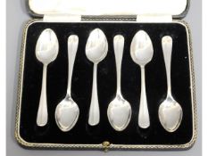 A cased set of six 1932, Sheffield silver teaspoon