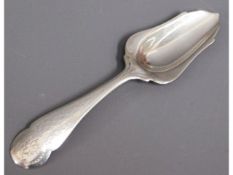 An 1886 Dutch 0.833 silver caddy spoon 12.9g, 4.5i