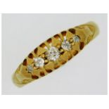 An antique 18ct gold ring set with approx. 0.2ct o