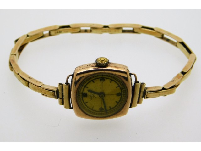 A ladies 9ct gold Martyns of Looe wrist watch & st