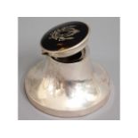 A 1919 London silver capstan inkwell with inlaid t