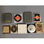 A small collection of good compacts & one note pad, four by Stratton including ballerina £30-50