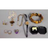 A 9ct gold shank ring a/f, a silver & tiger eye necklace, other tiger eye jewellery & other items £2