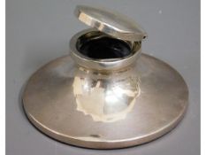 A London silver capstan inkwell, rubbed 232g inclu