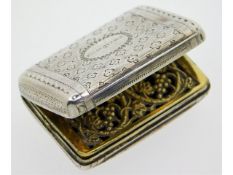 A Georgian 1815 Birmingham silver vinaigrette by Matthew Linwood with gilded grille, 38x29x9mm, 20.3