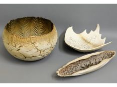 A large studio pottery bowl by Zell Osborne, 12.5i