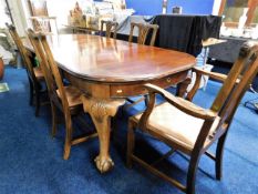 ToA 19thC. mahogany extending dining table with cabriole legs & large ball & claw feet (could follow