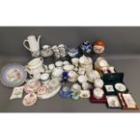 A quantity of mixed ceramics, some boxed, includin