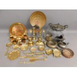 A quantity of various mostly brass decorative meta
