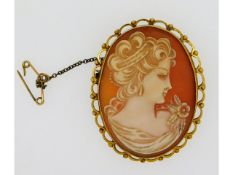 A 9ct gold cameo, 10.3g, 45mm high