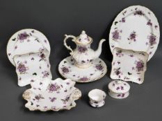 Nine pieces of Hammersley porcelain "Victorian Vio