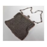 A 1914 London silver mesh purse by Heasman & Co. 8