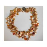 An agate & pearl art deco style necklace
