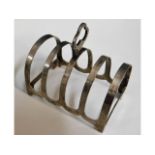 A Deacon & Francis silver toast rack, 46.5g