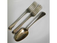 Two Georgian William Chawner silver forks twinned