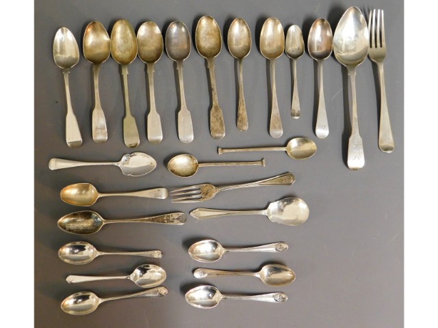 A quantity of mixed silver cutlery, approx. 372.7g